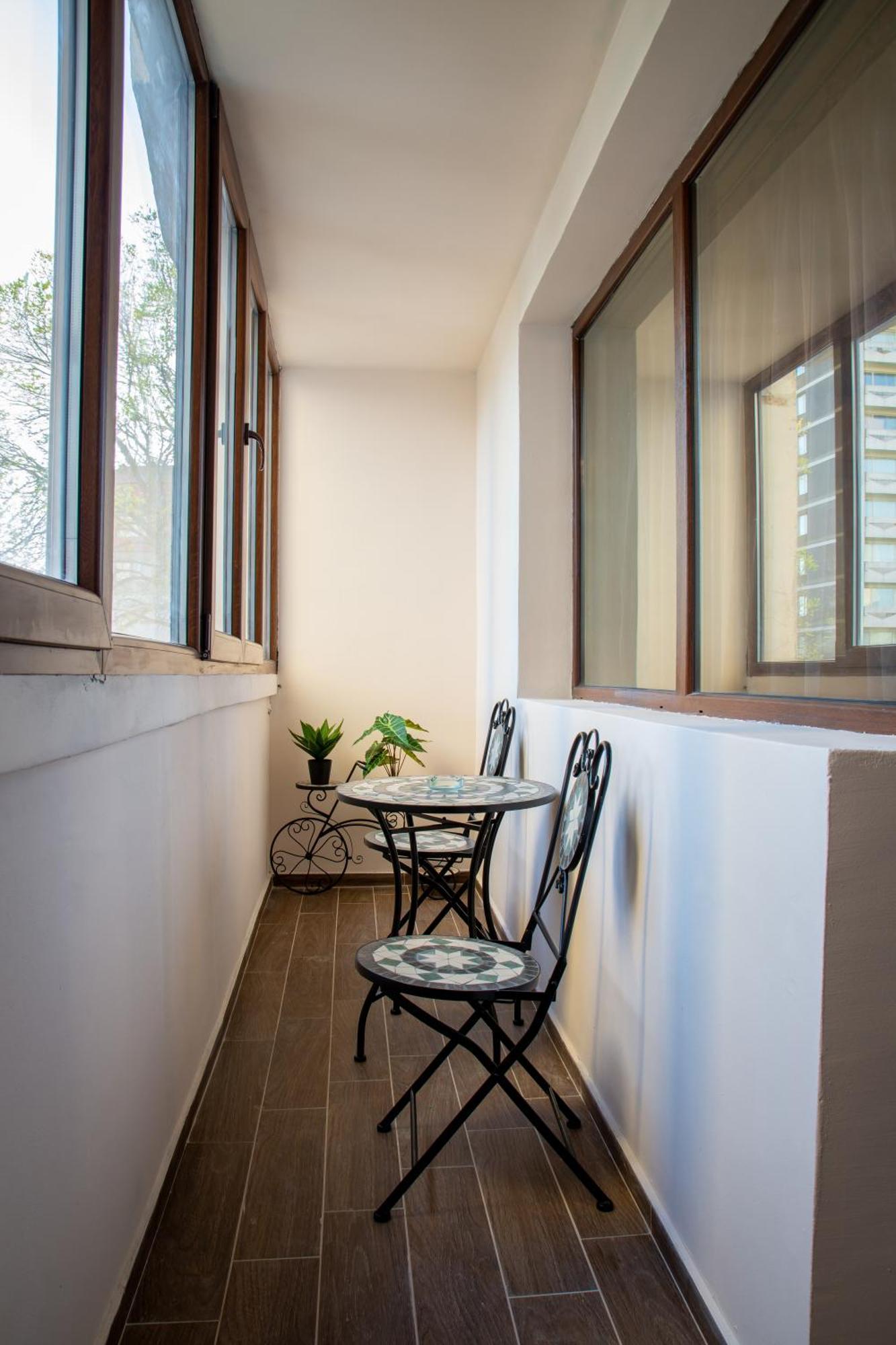 Light Apartment Varna Exterior foto